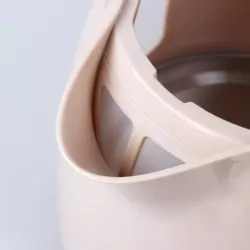 Brązowy czajnik elektryczny w stylu retro z tworzywa sztucznego 1L - 8433325502027