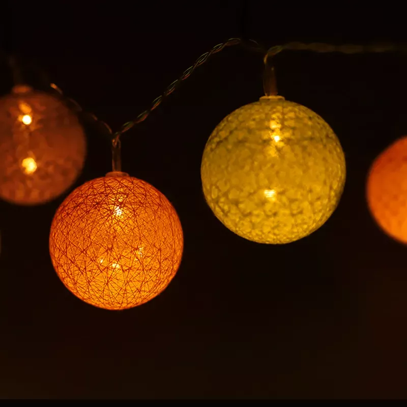 Bawełniane kule girlanda 10 kolorowych lampek 90cm długości na baterie-8433325208943