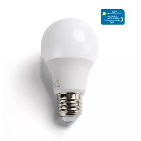 Żarówka LED A60 E27 8W ciepła z czujnikiem zmierzchu - 8433325211639