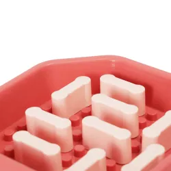 Miska spowalniająca jedzenia dla psa lub kota 490ml z przeszkodami - 8719138145249